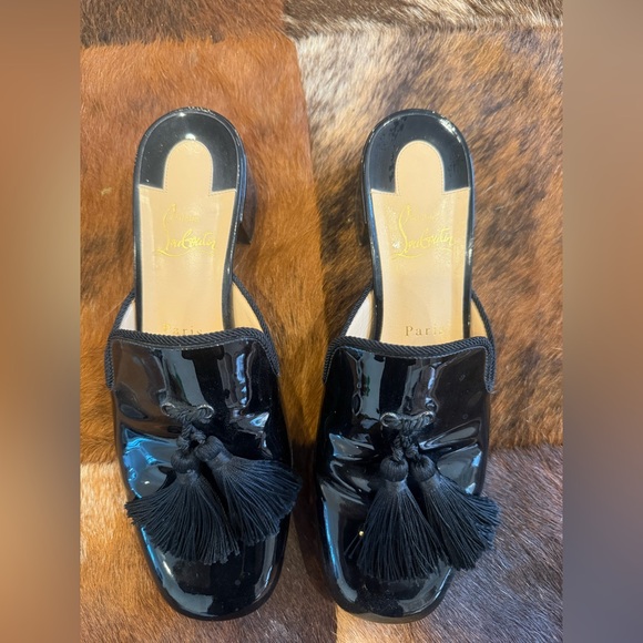 CHRISTIAN LOUBOUTIN BARRY DANDELION PATENT LEATHER Mules - Picture 3 of 9